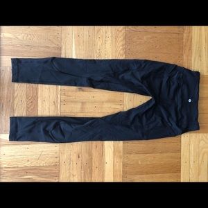 Lululemon in movement tight 28”, black size 6